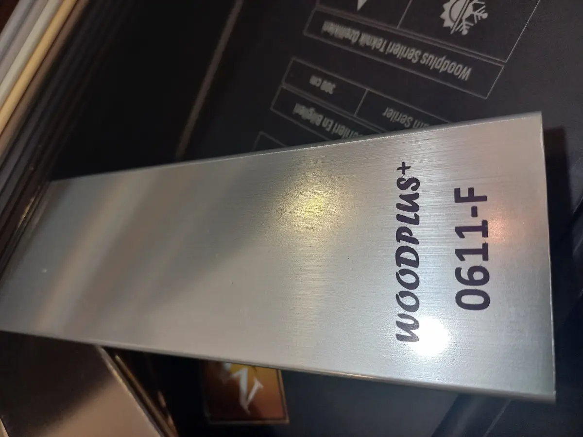 MB 0611F AHŞAP JALUZİ