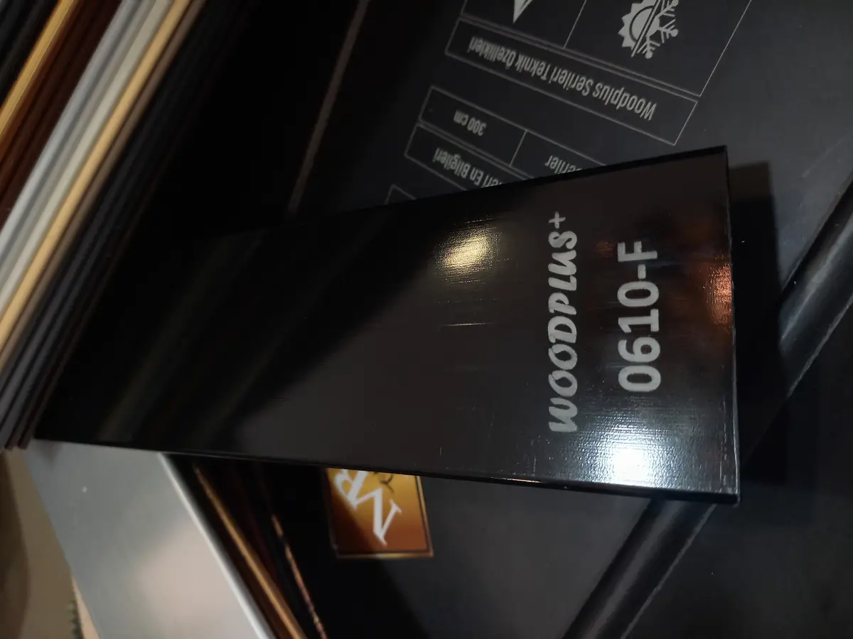 MB 0610F AHŞAP JALUZİ