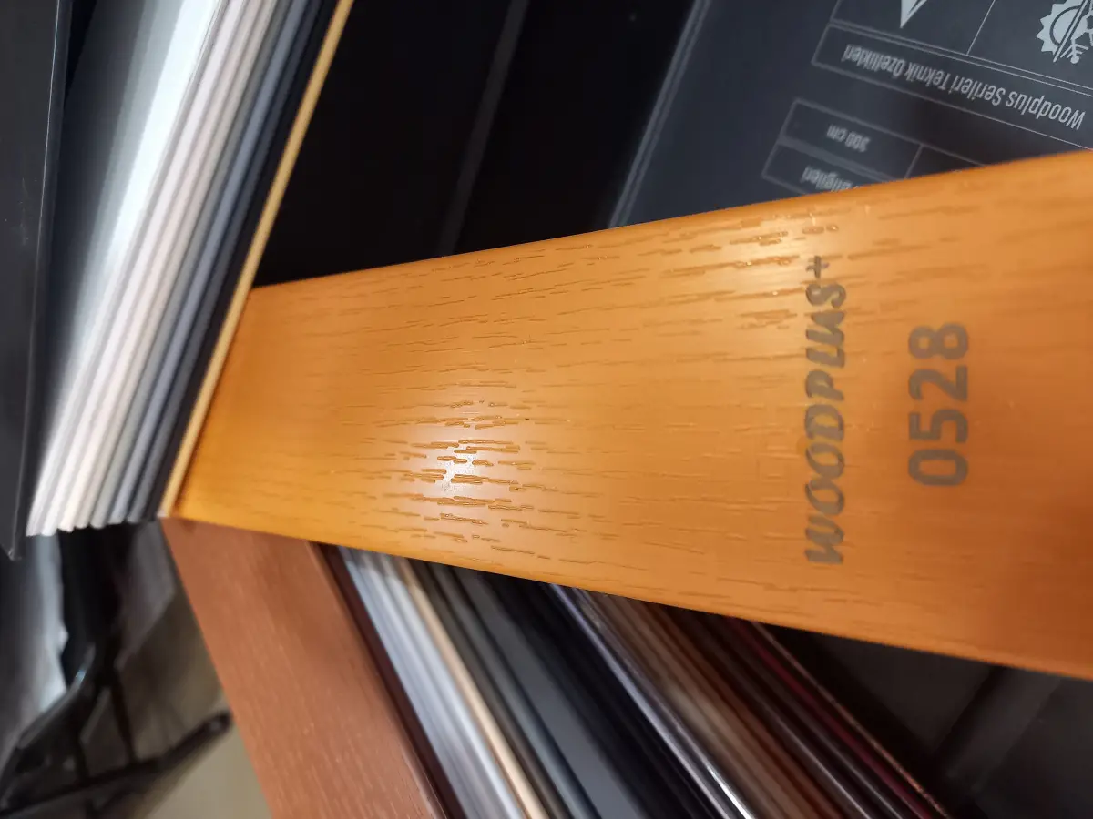 MB 0528 AHŞAP JALUZİ