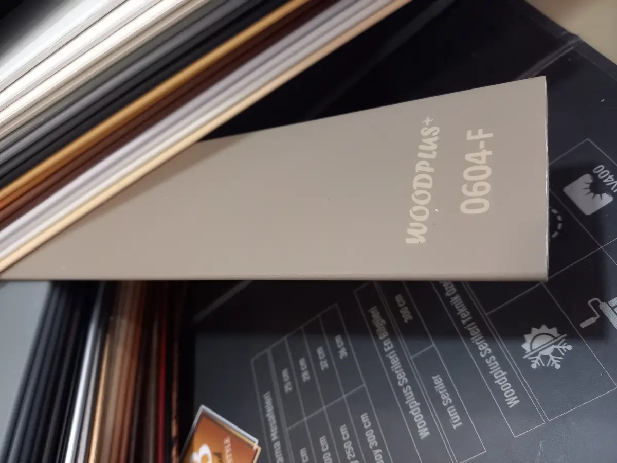 MB 0604F AHŞAP JALUZİ