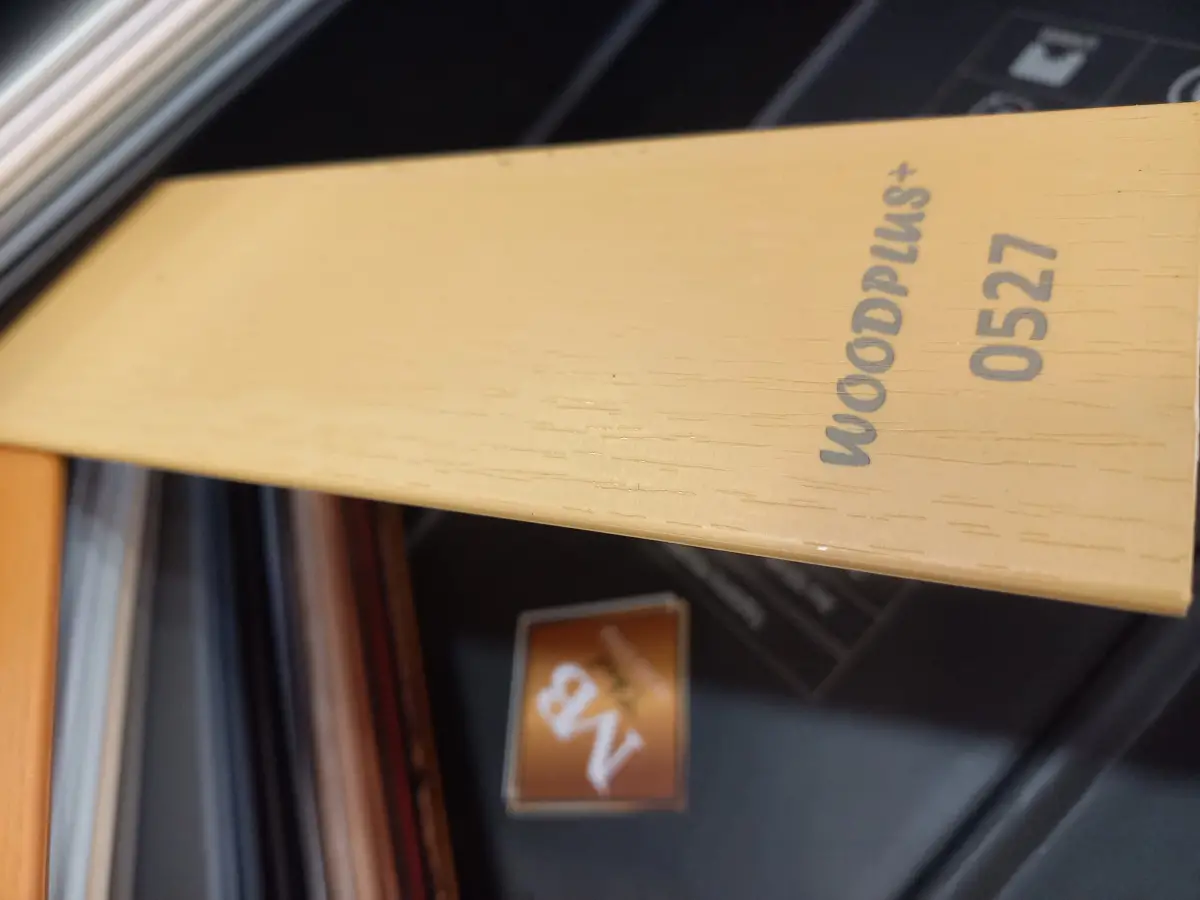 MB 0527 AHŞAP JALUZİ